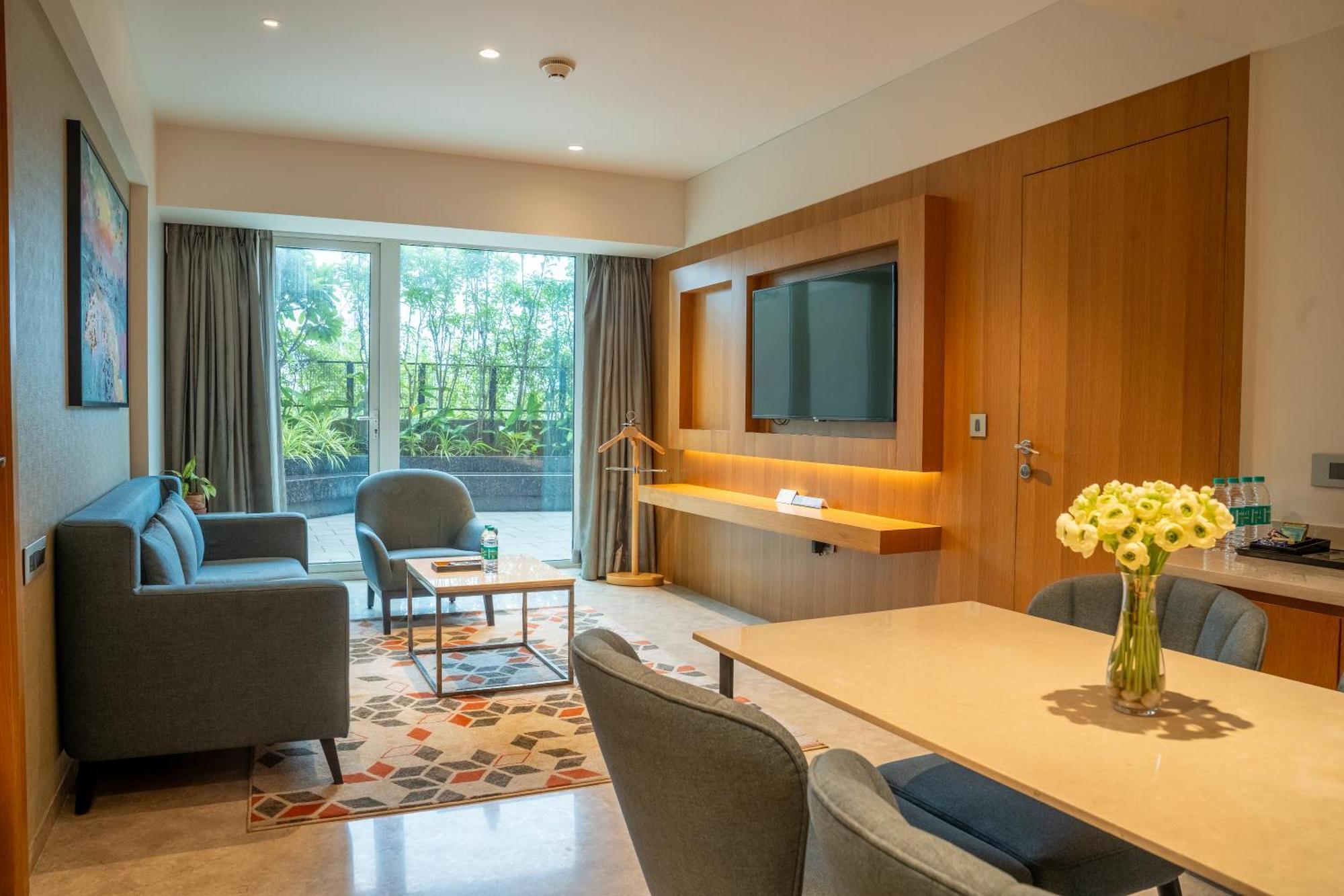 Hotel Courtyard By Marriott Nashik Zewnętrze zdjęcie