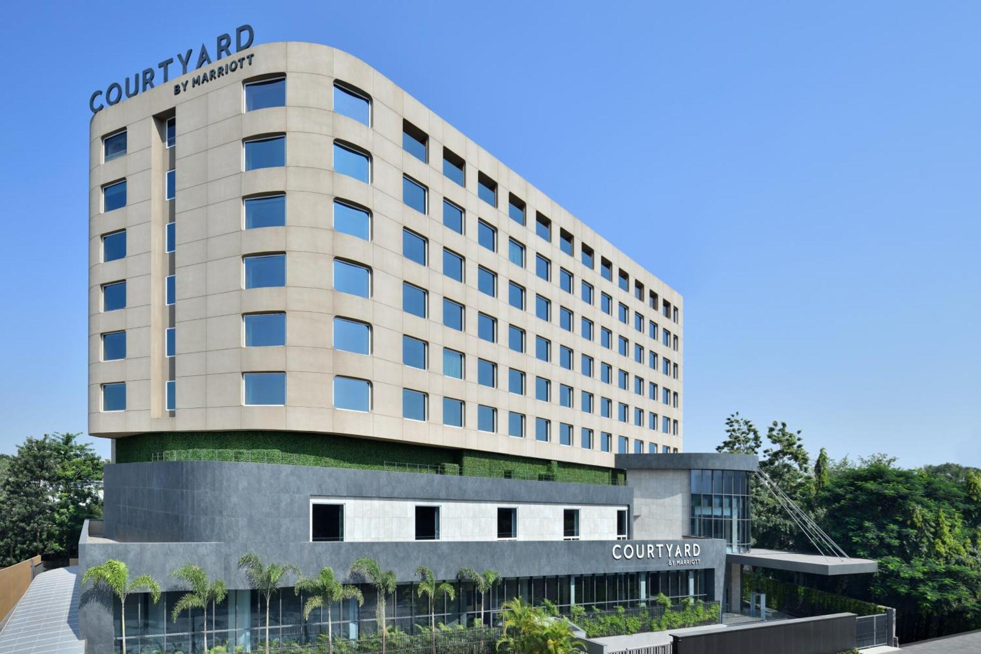 Hotel Courtyard By Marriott Nashik Zewnętrze zdjęcie
