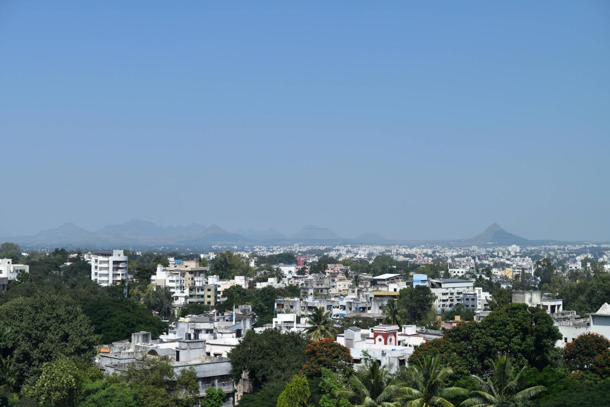 Hotel Courtyard By Marriott Nashik Zewnętrze zdjęcie